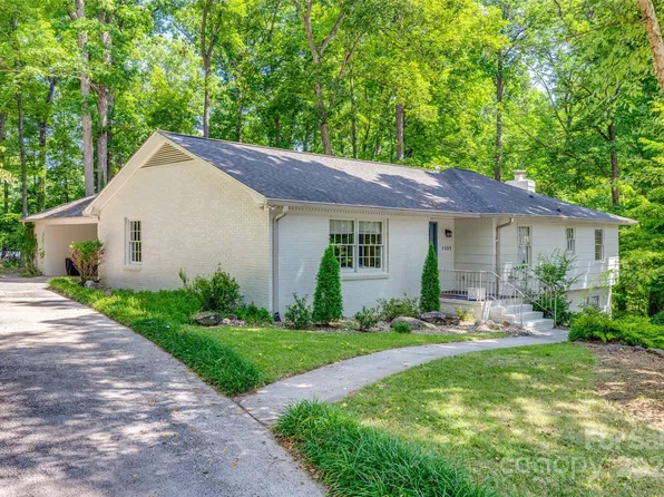 1101 Shady Bluff Dr, Charlotte, NC 28211