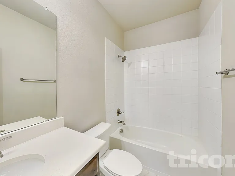 133 Constitution Dr — Photo 15