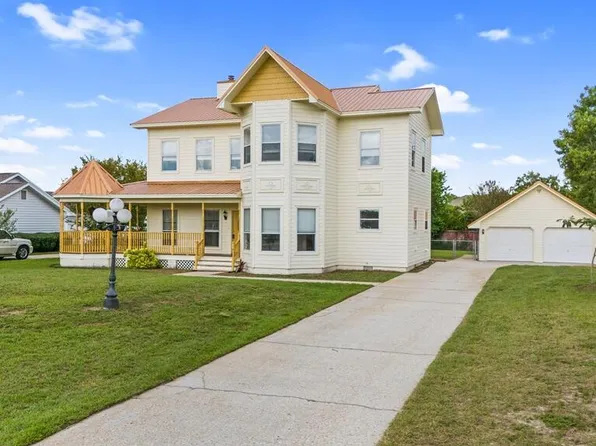 1329 Britton Rd, Lynn Haven, FL 32444