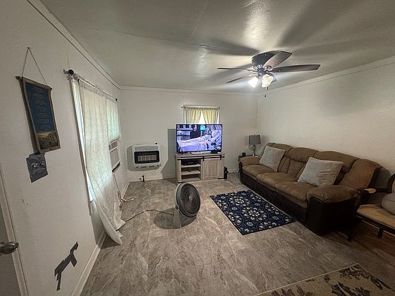 3rd image of 30 Park Cir