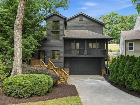 10210 Kinross Rd, Roswell, GA 30076