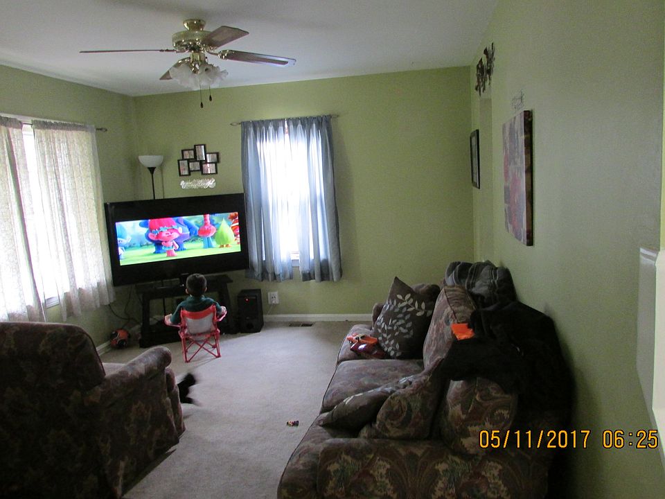 1st image of 13430 Bennington Ave