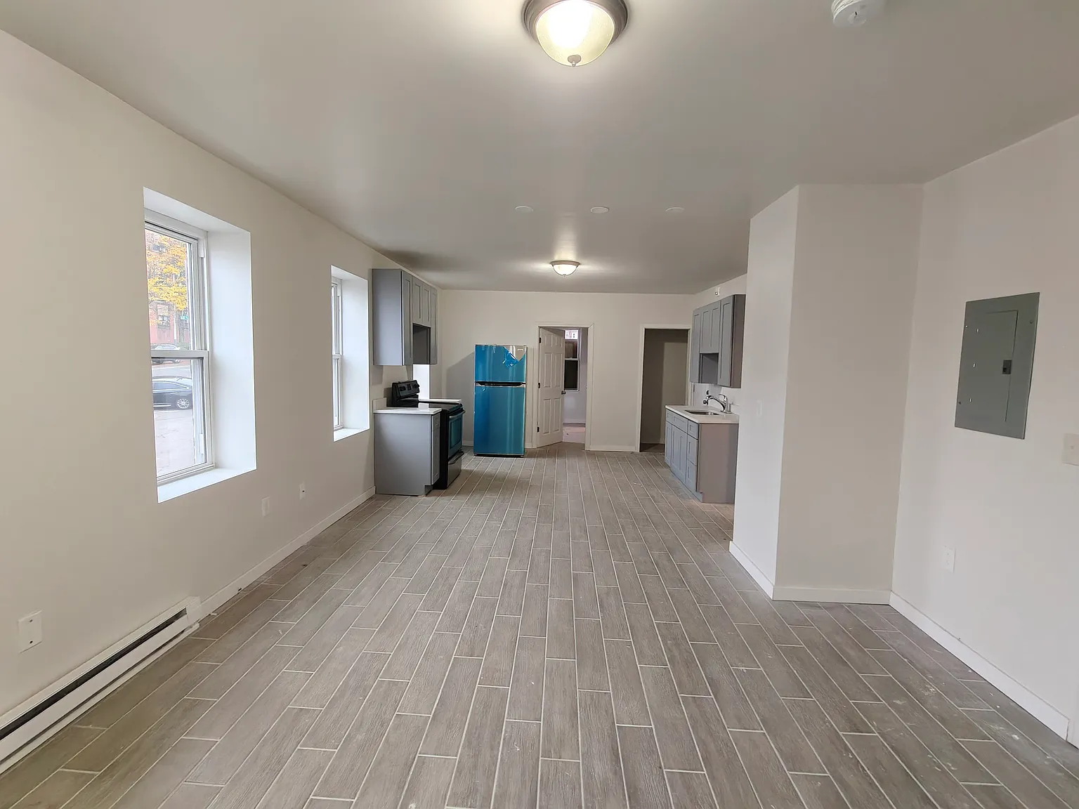 2 bed, 900 sqft, $1,500 — Photo 4