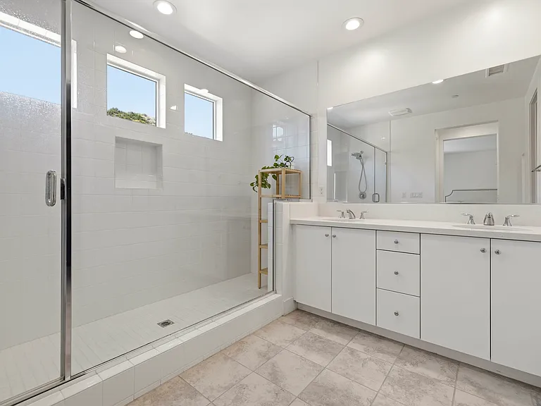 19212 Blackthorn Dr — Photo 34