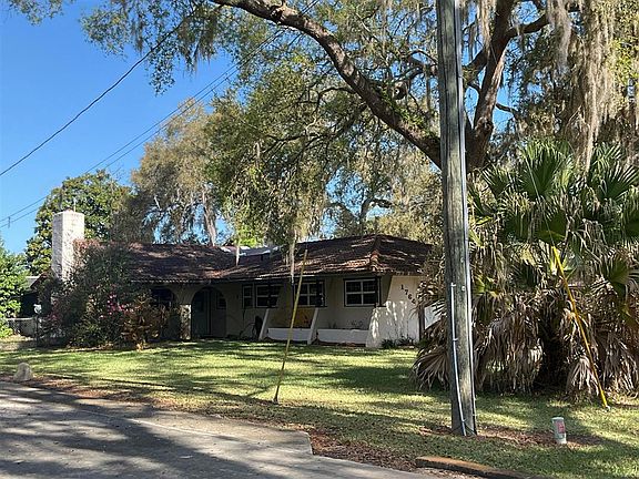 3rd image of 1764 SE 169th Ave