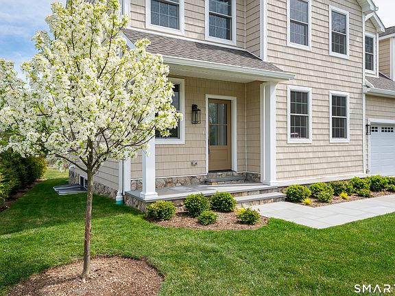 2nd image of 12 Walnut Ridge Court