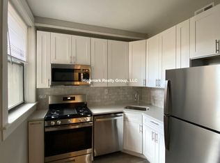 6517 N Newgard Ave #3OH, Chicago, IL 60626