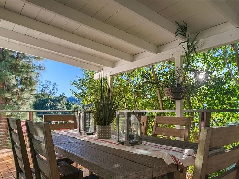 21041 Dumetz Rd — Photo 31
