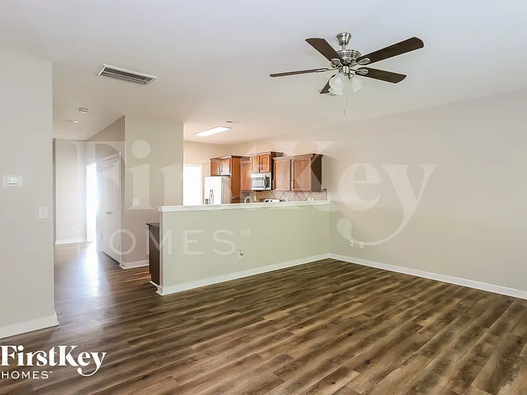 303 Landis Oak Way — Photo 4
