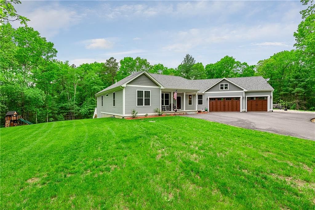 230 Buxton St, North Smithfield, RI 02896 Zillow