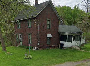 4962 E Maple Rd, Geneva, OH 44041