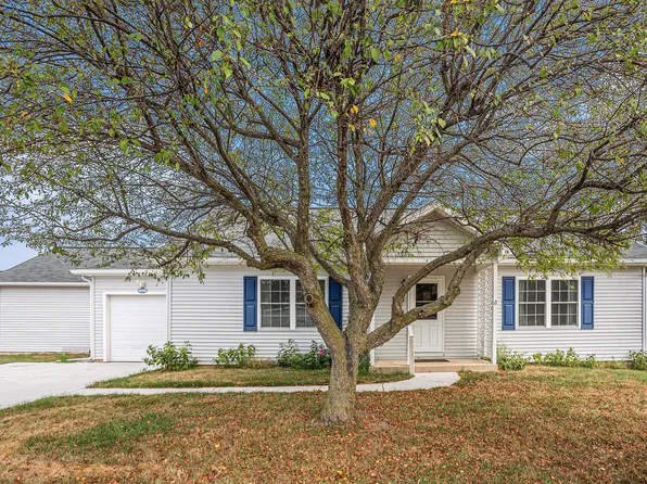 1000 W Villas Dr, Vicksburg, MI 49097