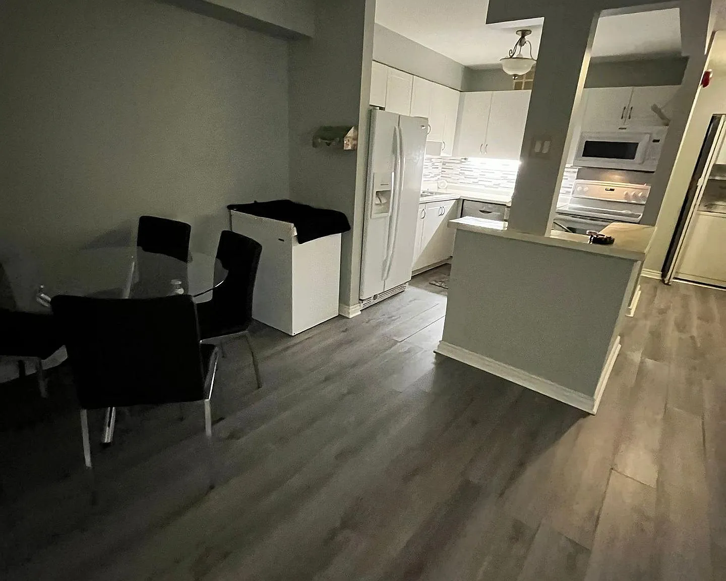 3 bed, $2,675 — Photo 3