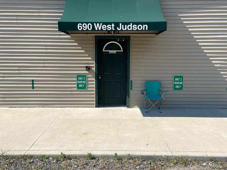 1st image of 690 W Judson St APT 2