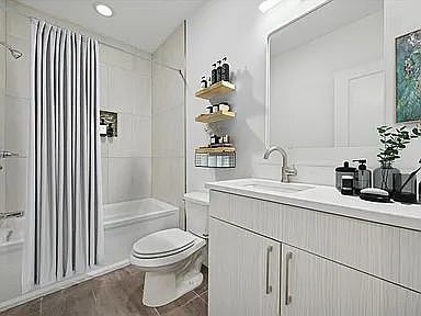 4th image of 1440 Fairmount Ave #233