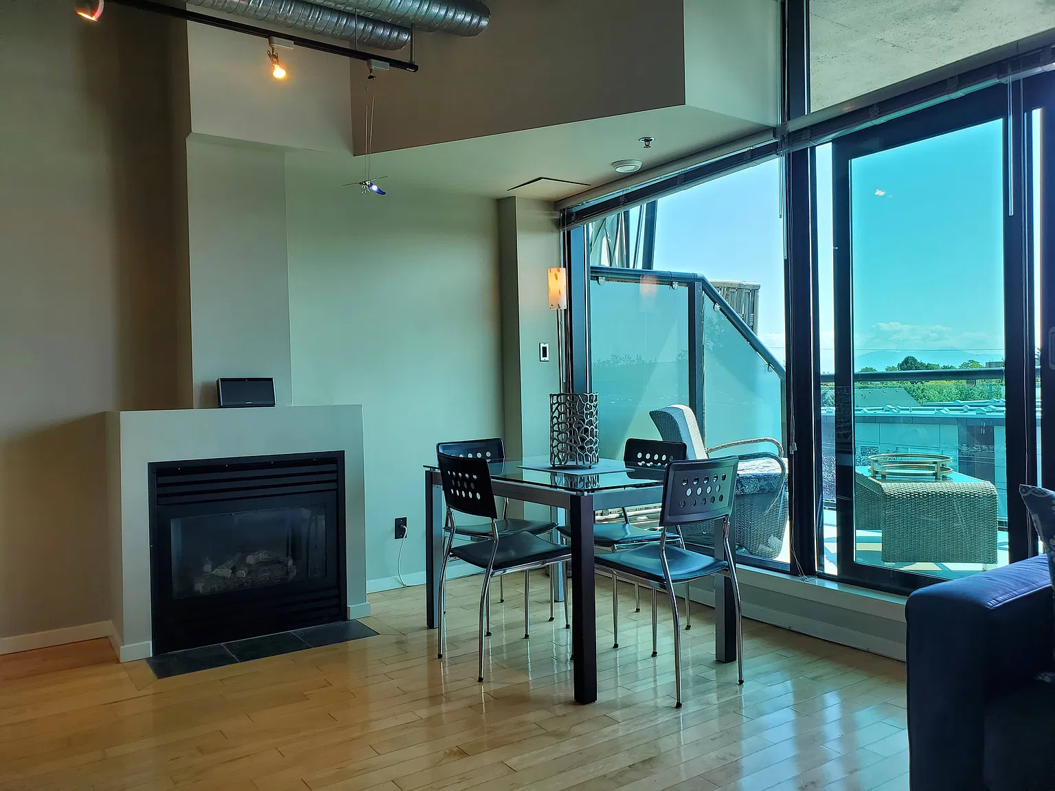 1 bed, 650 sqft, $2,500 — Photo 3