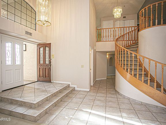 5th image of 11126 N 129th Way