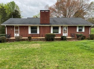 3648 Beeson Dairy Rd, Winston Salem, NC 27105