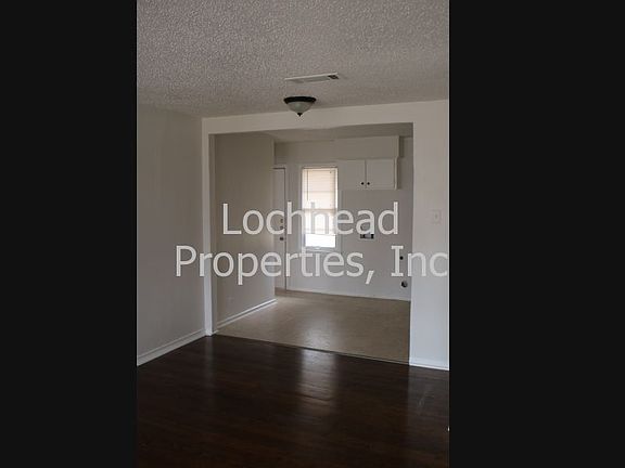 2nd image of 1305 Greenwood Dr