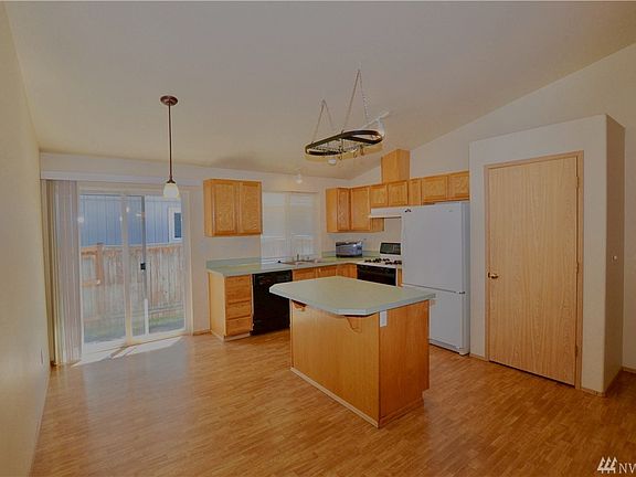 3rd image of 7705 193rd Street Ct E