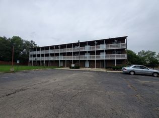 85 S Crystal Ave, Elgin, IL 60123