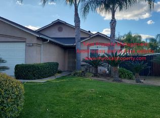 1671 Hume Dr, Sanger, CA 93657