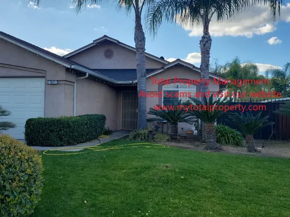 1671 Hume Dr, Sanger, CA 93657