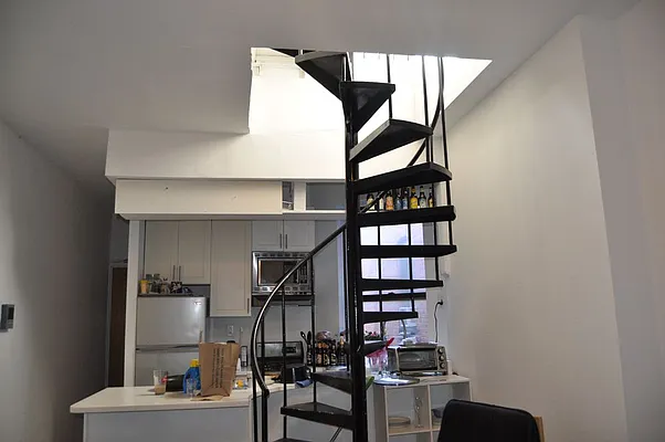 Rented by Sky Management | media 18