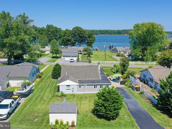 3423 S River Ter, Edgewater, MD 21037