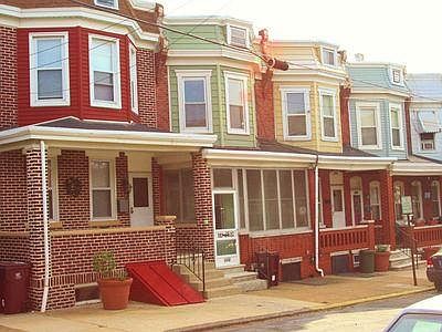 2nd image of 1820 W 5th St