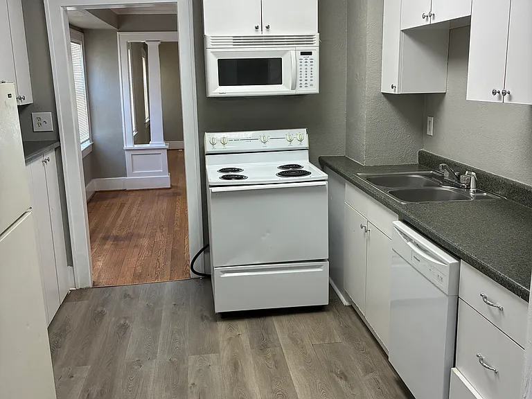 5832 Tracy Ave — Photo 4