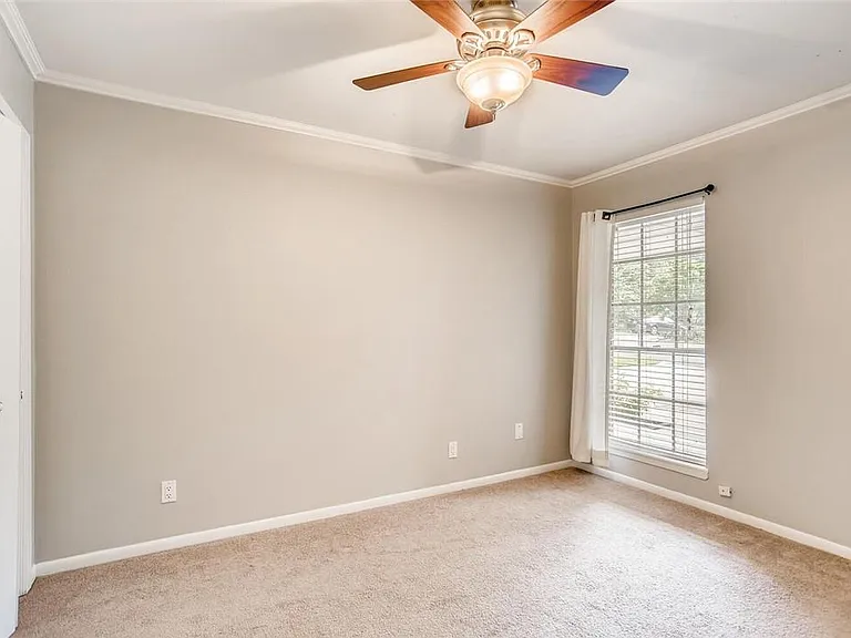 1703 Cannonwood Ln — Photo 7