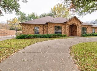 6505 Country Day Trl, Benbrook, TX 76132