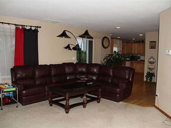 4th image of 5613 58th St NE