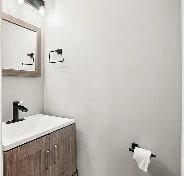 6006 Crown Royal Cir — Photo 25