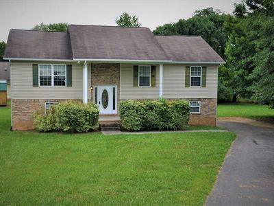 1717 Meadow Cir, Kodak, TN, 37764