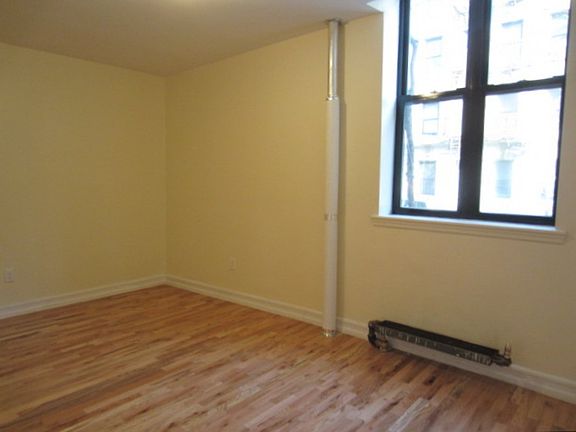 3rd image of 164 W 141st St APT 1N