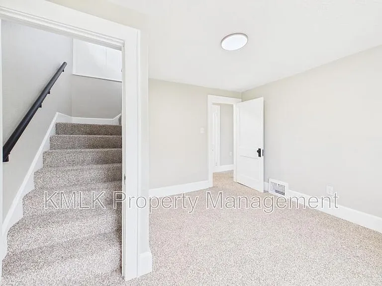 2899 Northland St — Photo 28
