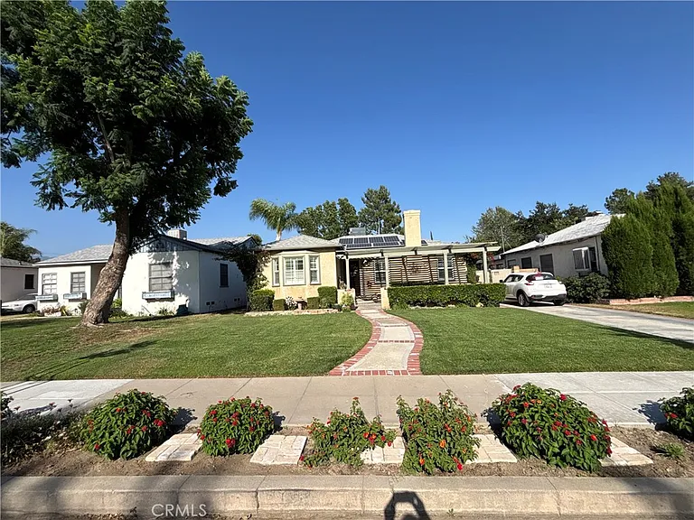 2743 N Stoddard Ave — Photo 3