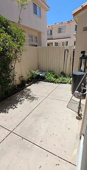 22491 Kent Ave — Photo 45