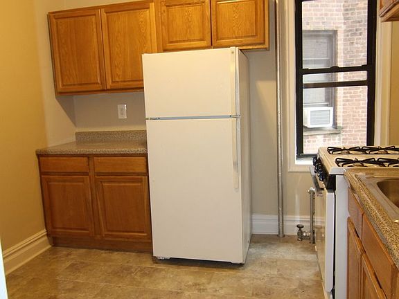 4th image of 3070 48th St APT 1A