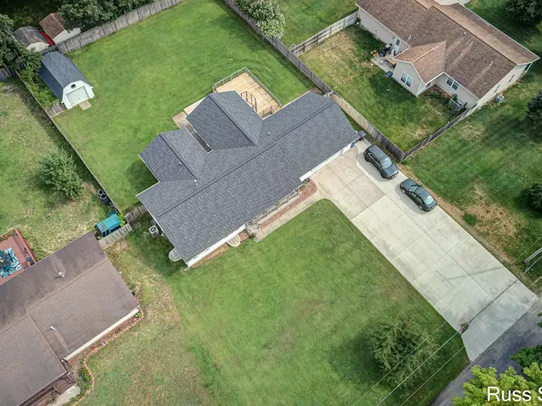 5664 Richmond Ave, Muskegon, MI 49442