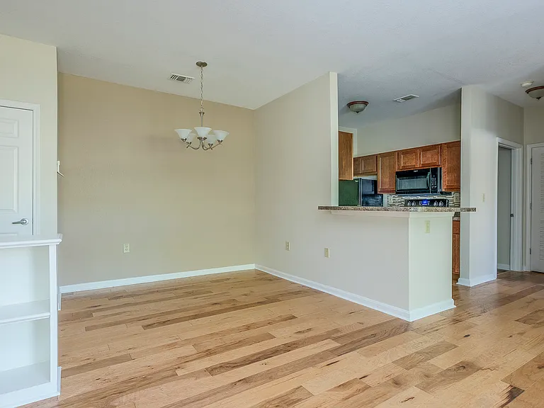 Villas of Forest Springs — Photo 8