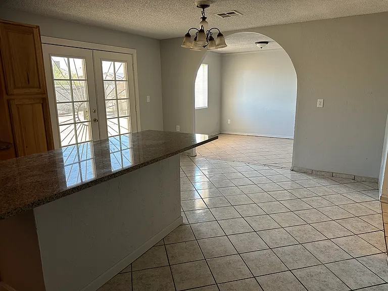 4920 W Palm Ln — Photo 4