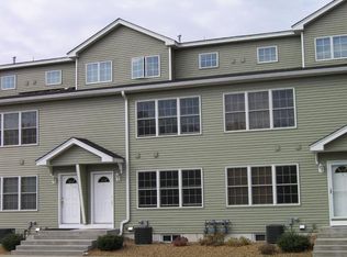 5 Steeple Chase Rd, Hampstead, NH 03841