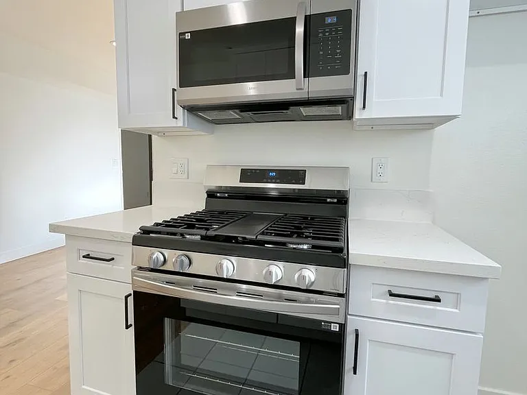 14423 Tiara St #1-10 — Photo 14