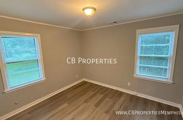 720 Frayser Dr — Photo 4