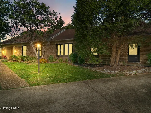 2903 Lightheart Rd, Glenview Hills, KY 40222