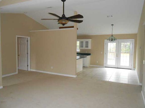 4th image of 5785 Hermitage Cir