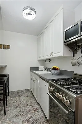 Sold by Citi Habitats | media 3